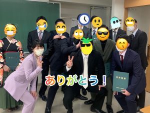 sarada yoshiko卒業式・教室